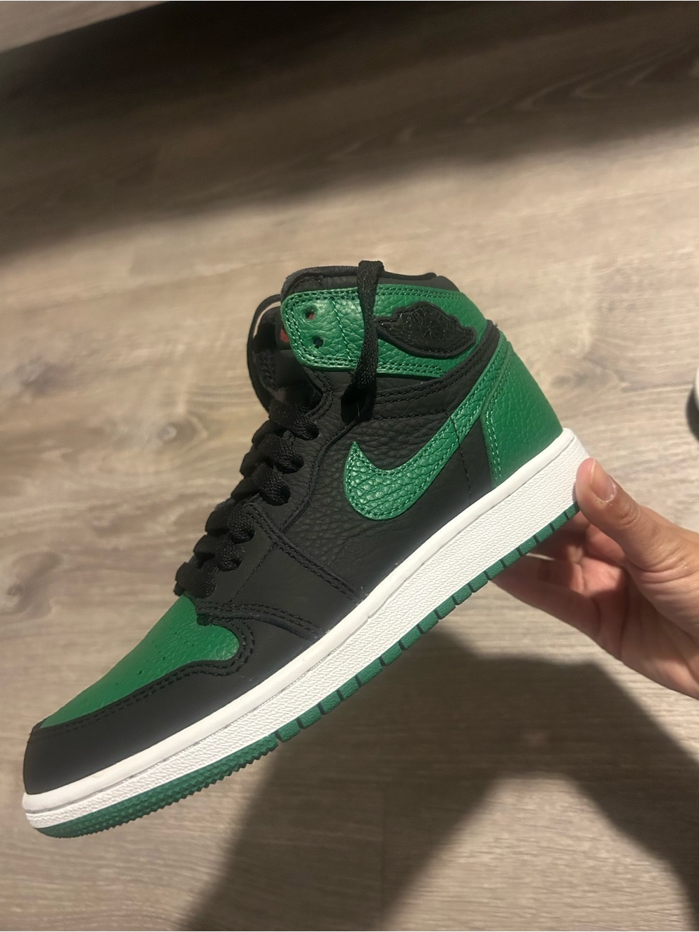 Nike Kids Air Jordan 1 Mid Black and Green Sneakers Youth Size